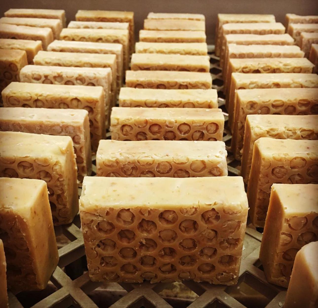 Honey Oatmeal Soap – Gentle Care for Glowing Skin